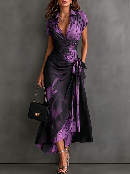 Rosalie | Vestido midi cruzado con estampado abstracto, escote en V, manga corta, cinturón y bajo asimétrico con volante