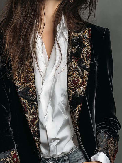 Camilla | Blazer entallado negro con estampado barroco