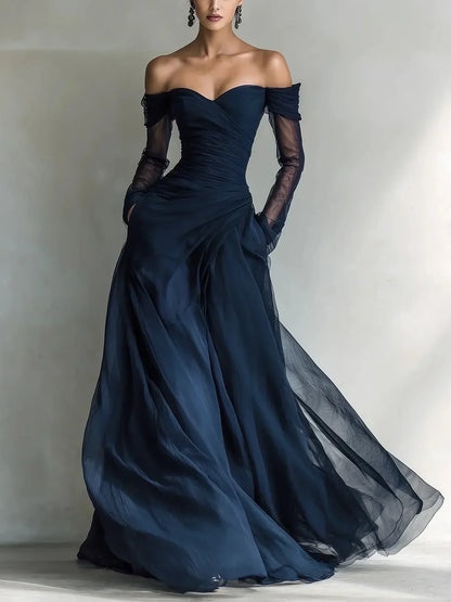 Éléonore | Vestido largo con hombros descubiertos e inserciones de malla