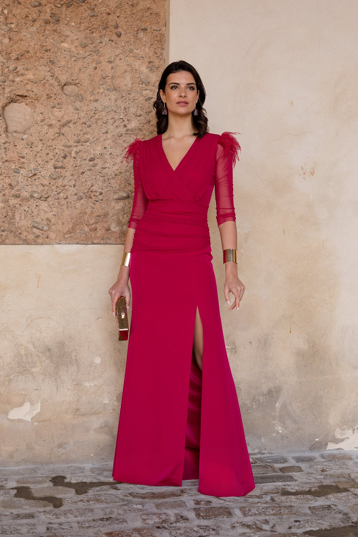 Vestido largo drapeado con escote cruzado cereza