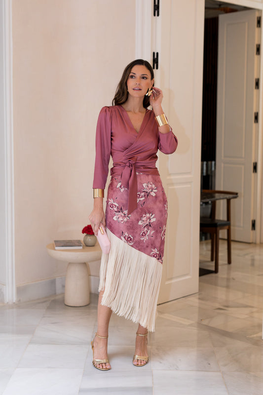 Conjunto de Blusa + falda de flecos rosa empolvado