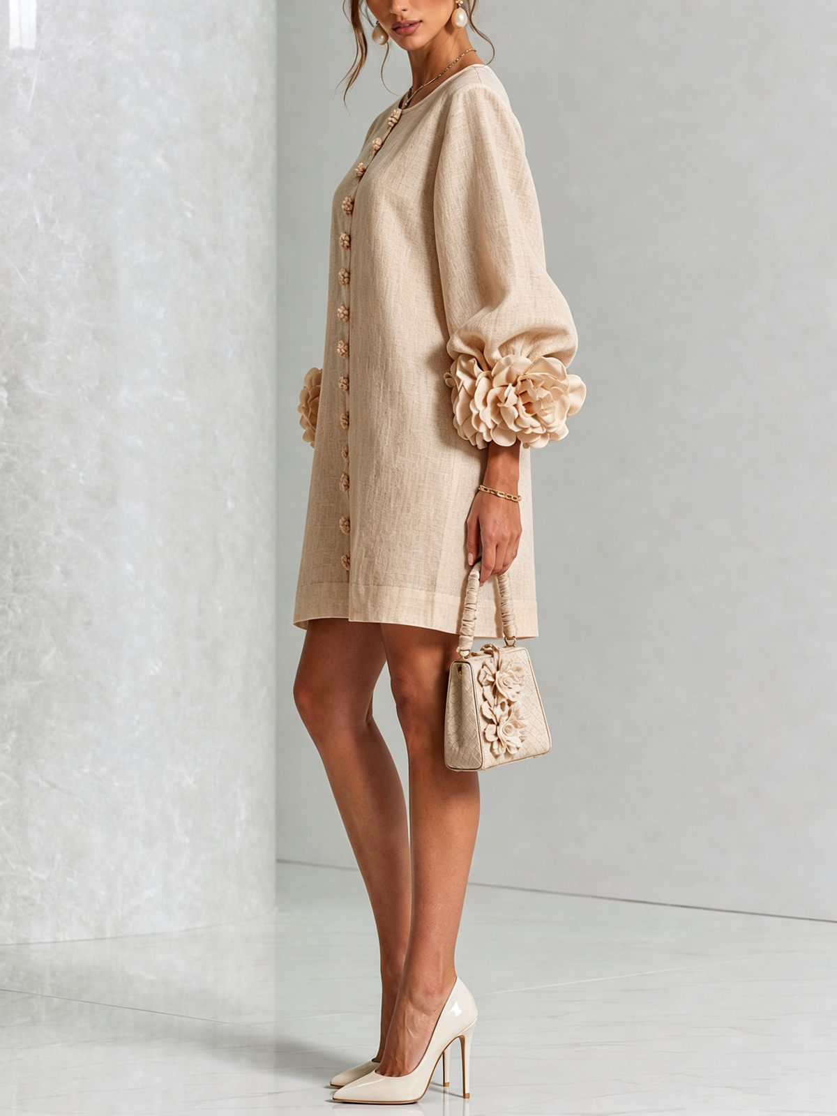 Amara | Vestido corto elegante con botones florales