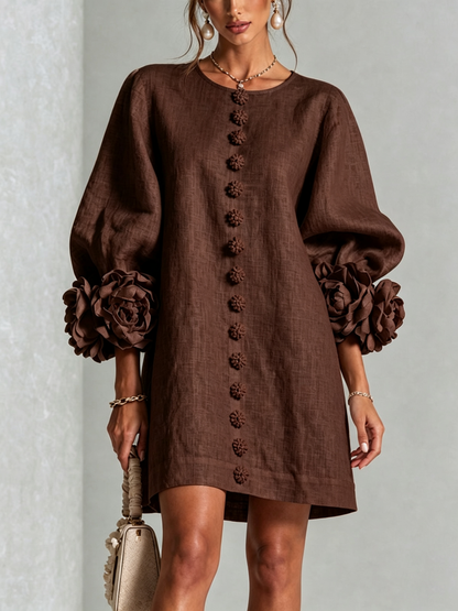 Amara | Vestido corto elegante con botones florales