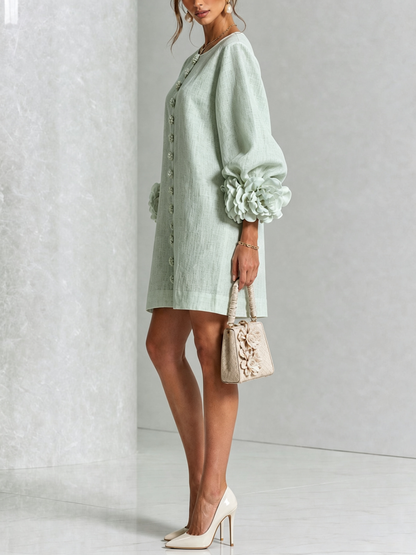 Amara | Vestido corto elegante con botones florales