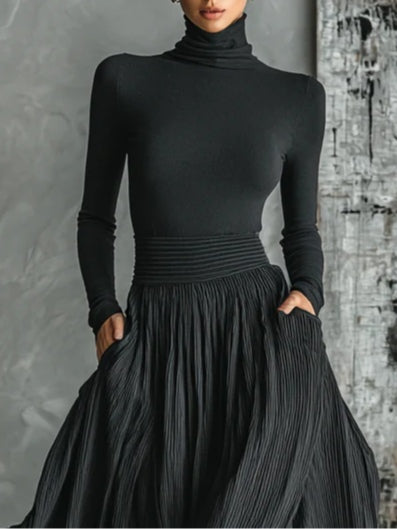 Rachelle | Conjunto negro de falda plisada y camiseta de manga larga